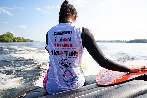 WAKETIME Вейксерф-клуб Москвы и Московской области